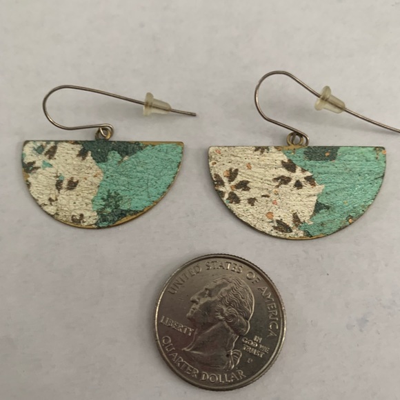 Striking Asian-inspired earrings from an art & craft gallery in Wellfleet, Mass - Picture 4 of 4